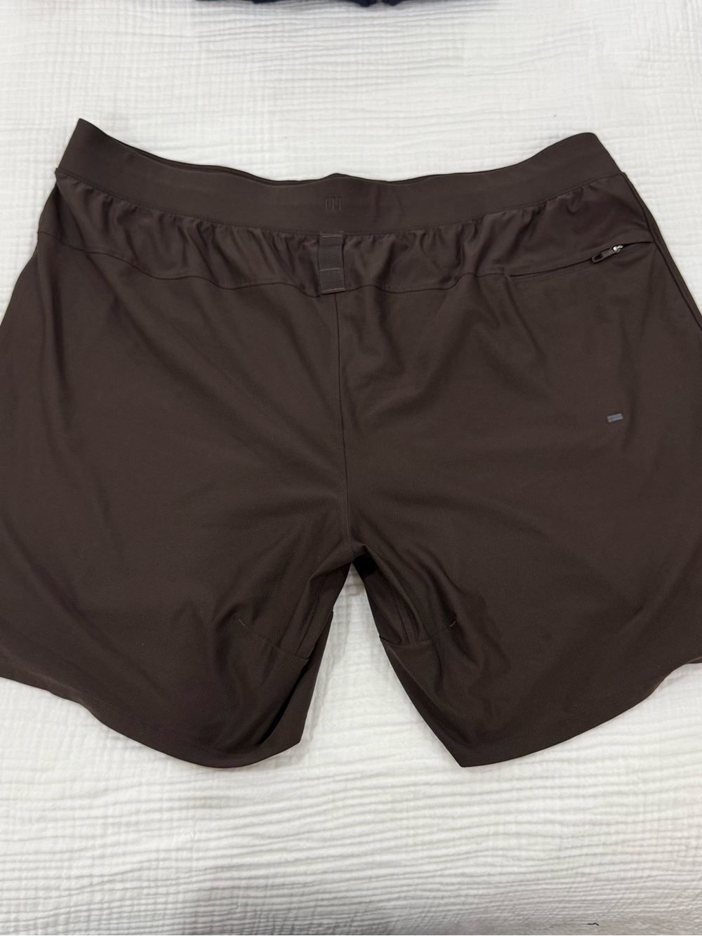 Lululemon Men’s License to Train Linerless Short 7" - Dark Brown - Picture 5 of 6